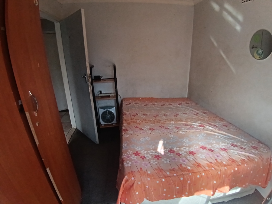 2 Bedroom Property for Sale in New Woodlands Western Cape